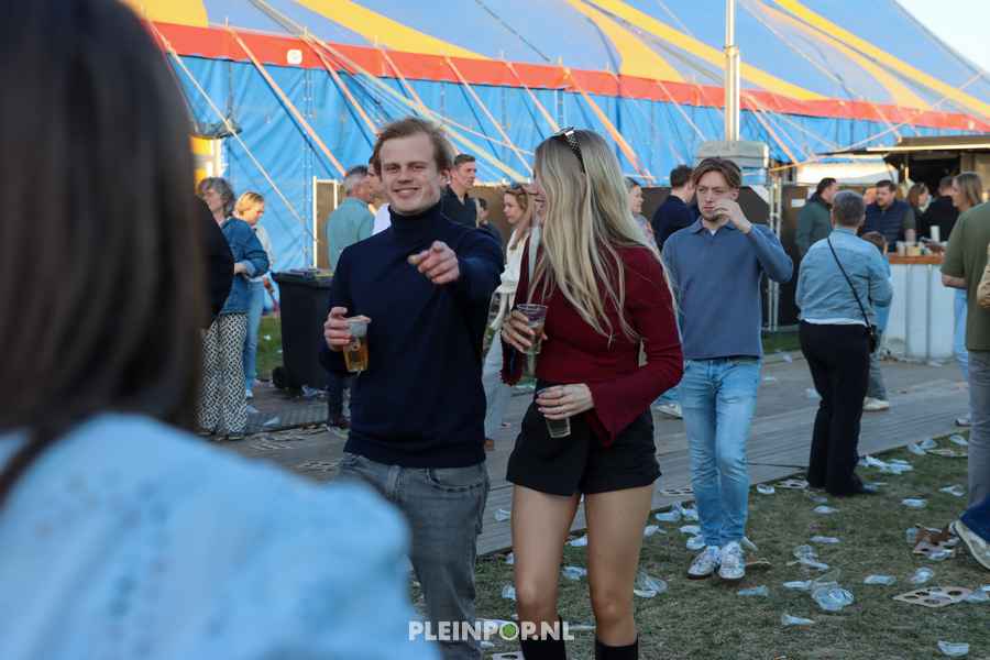 Sfeer Pleinpop Zondag (106)